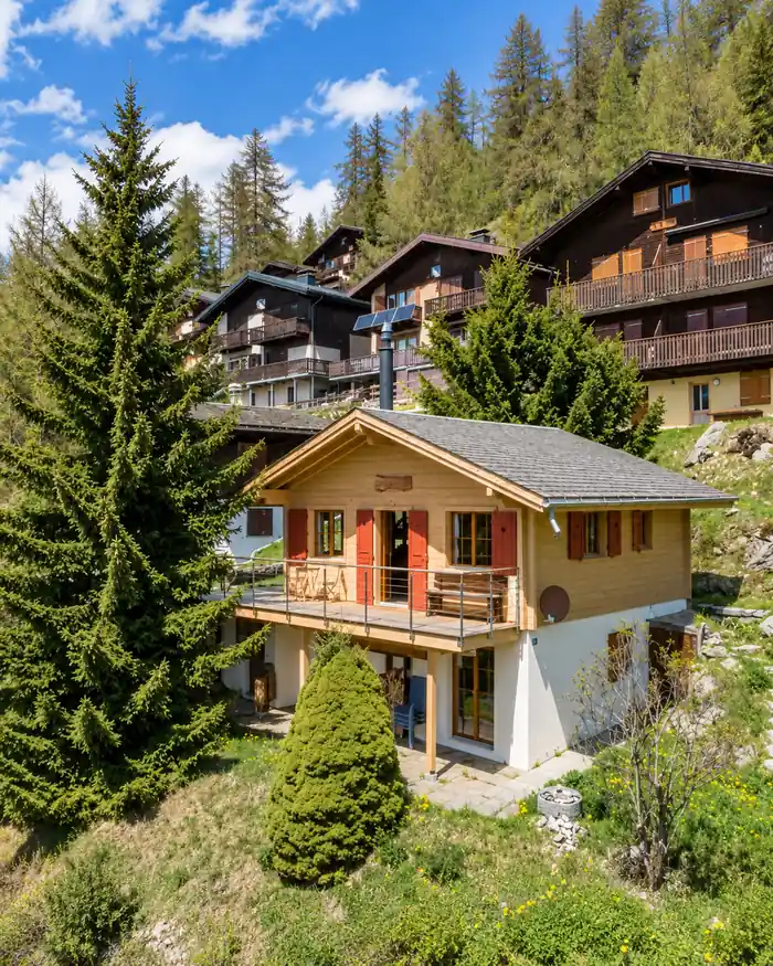 Chalet La Marmotte outside view